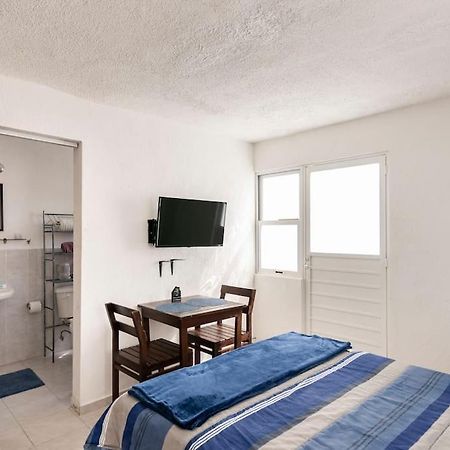 Micro Studio Perfect For Backpackers, Couples, 3 Min Drive To Playa El Nino Канкун Екстер'єр фото