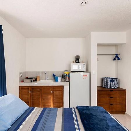 Micro Studio Perfect For Backpackers, Couples, 3 Min Drive To Playa El Nino Канкун Екстер'єр фото