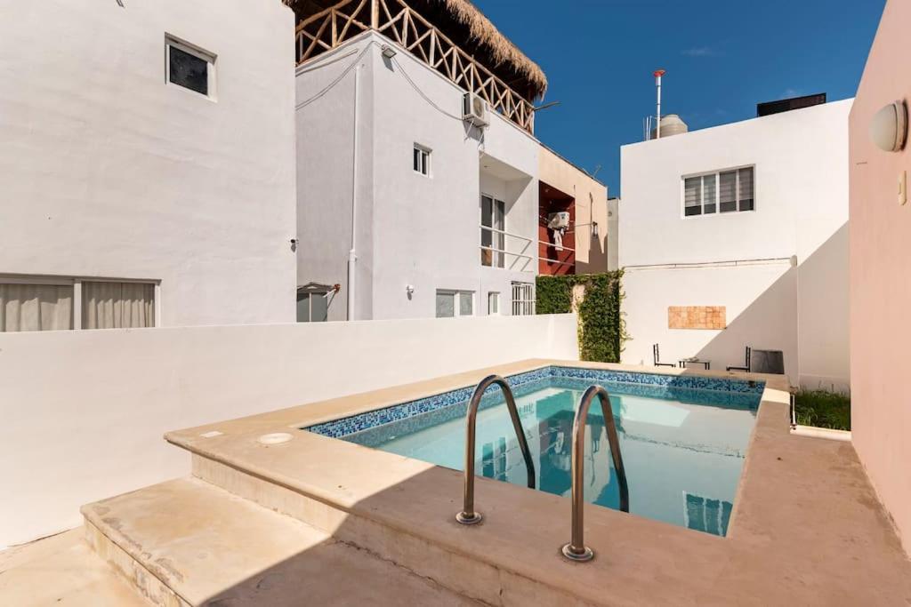 Micro Studio Perfect For Backpackers, Couples, 3 Min Drive To Playa El Nino Канкун Екстер'єр фото